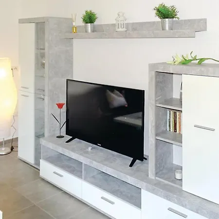 Σπίτι διακοπών Stunning In With Wifi Σβερίν